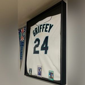 Ken Griffey Jr Signed Jersey